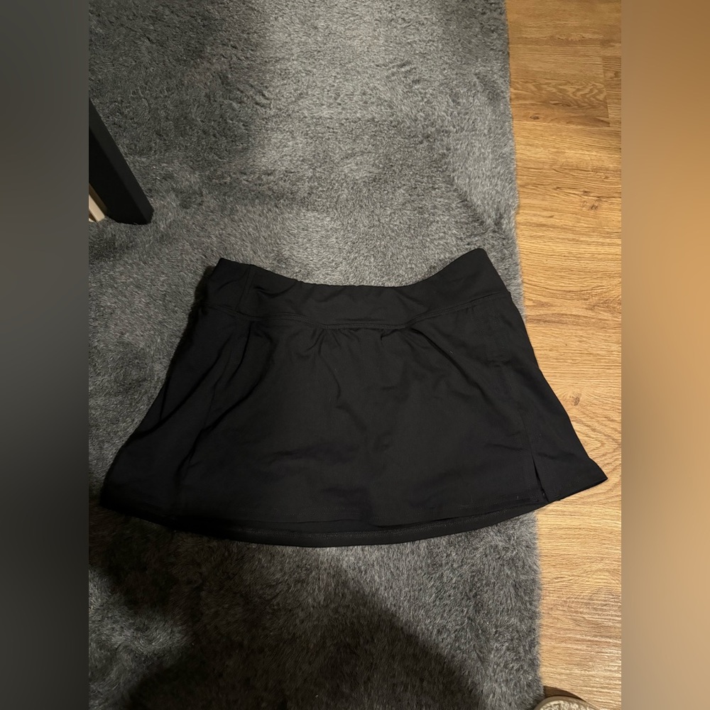 Lands end skirt w slit